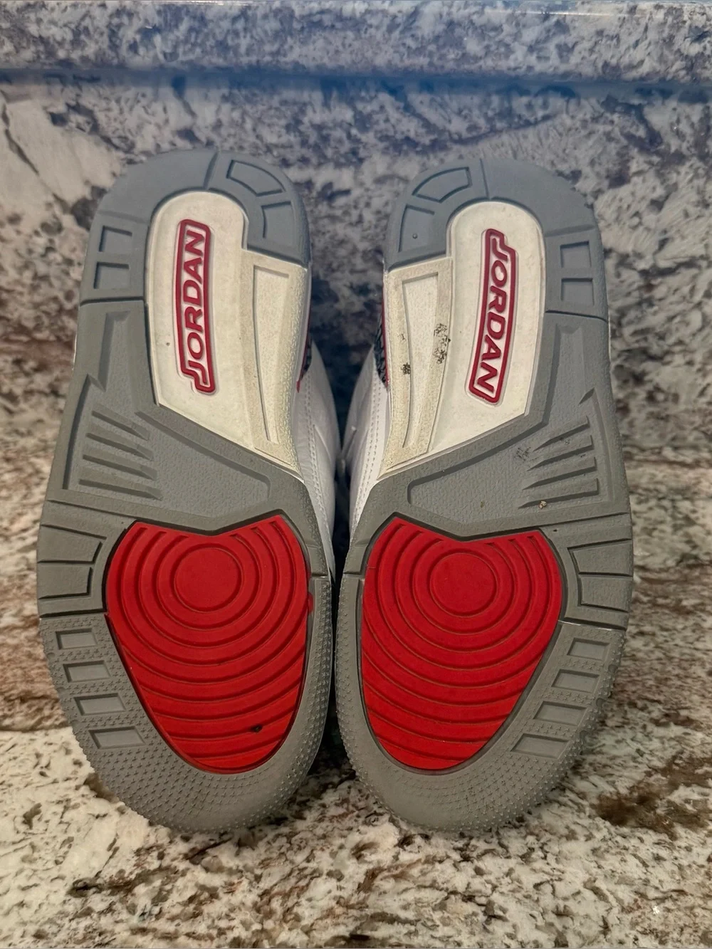 Nike Jordan 3 Retro - Fire Red (2022)